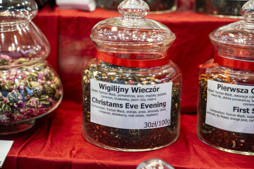 Jarmark Bożonarodzeniowy 2024 we Wrocławiu - na zdjęciach produkty, które można kupić na jarmarku